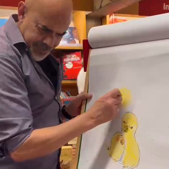 O Fá ganhando forma no desenho ao vivo